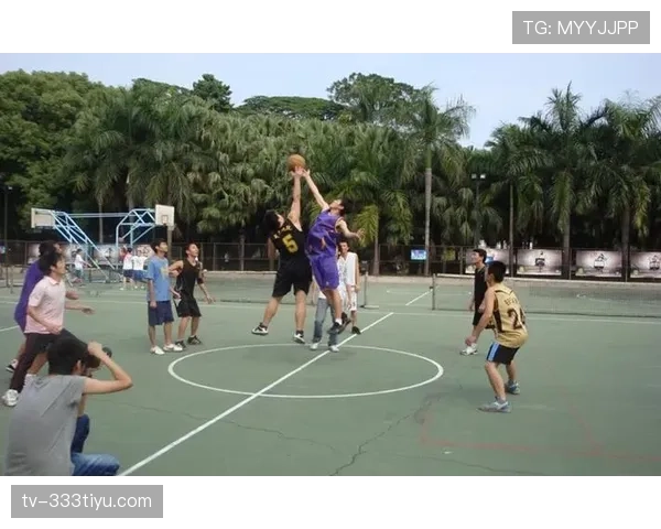 篮球比赛跳球规则：何时适用与执行细节解析